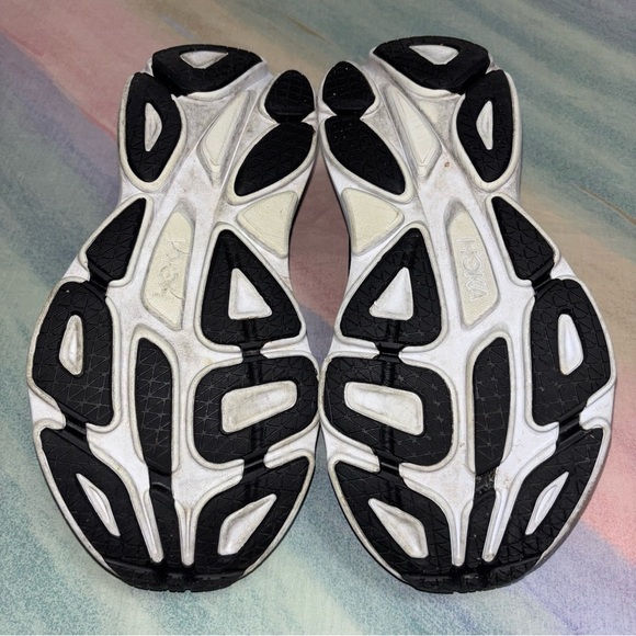 HOKA Bondi 8 running shoes black white size 9.5 men’s main image 8